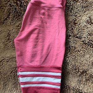 Pink Bombshell Sportswear Leggings, size medium